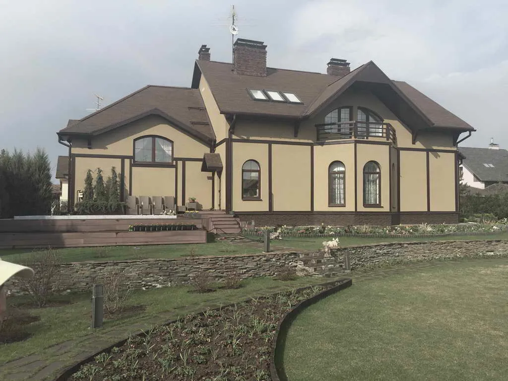 Загородный дом с балконом, фото 12