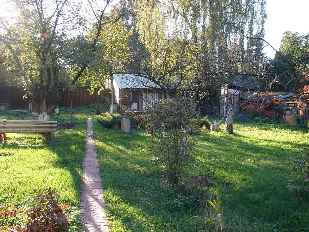 Дача с верандой и садом, фото 6