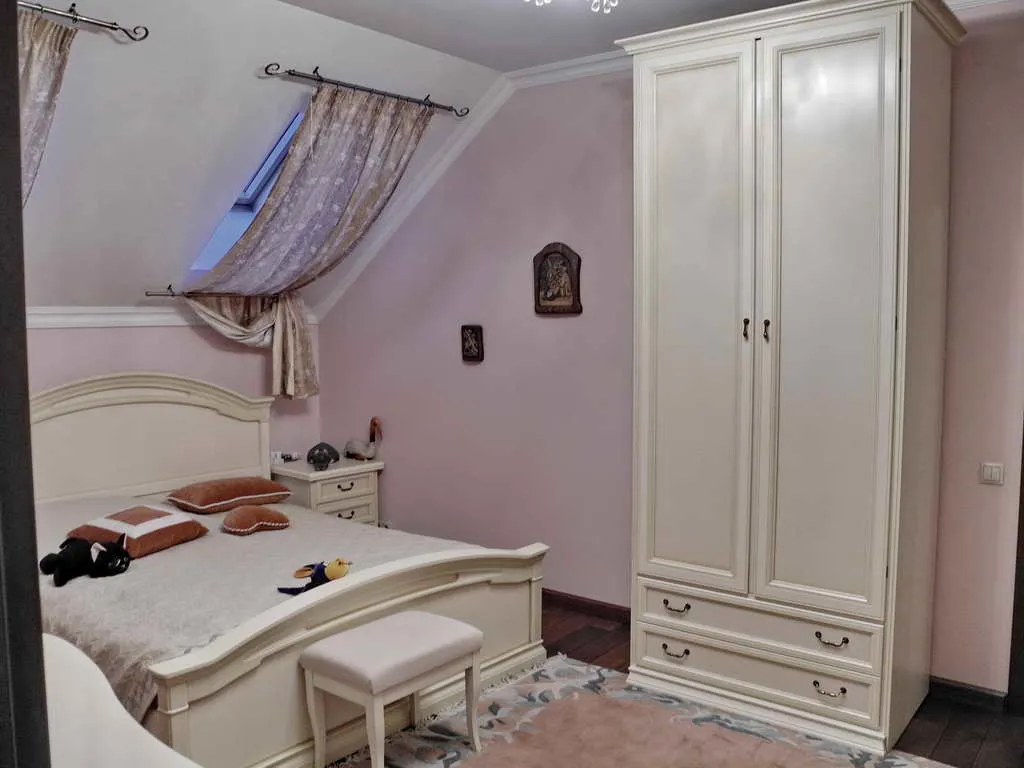 Дом в соснах с прудом, фото 22