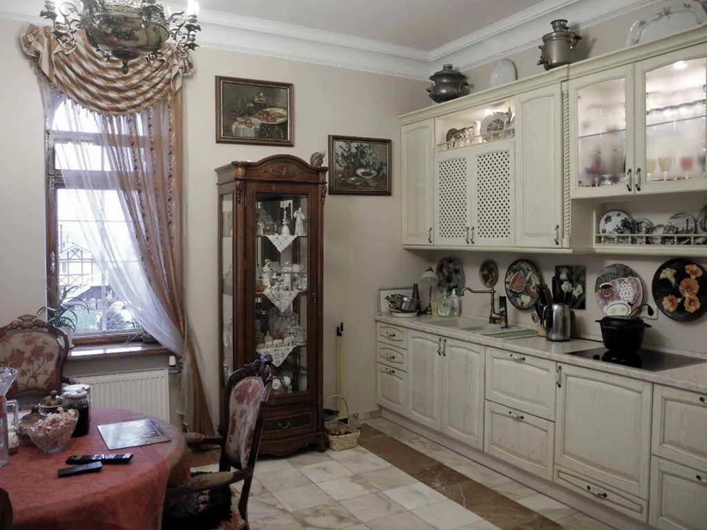 Замок в пригороде, фото 24
