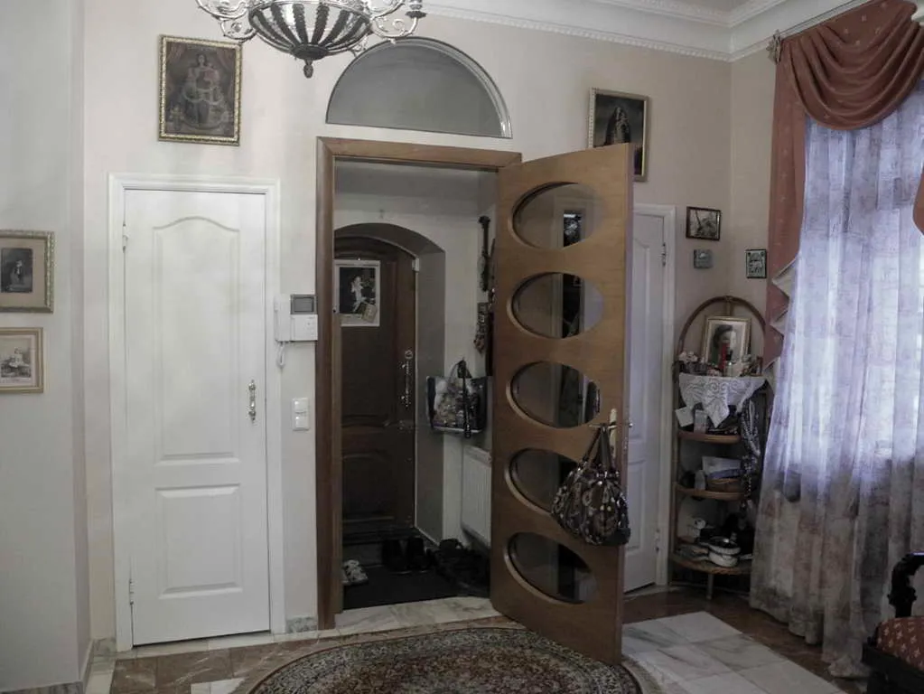 Замок в пригороде, фото 23