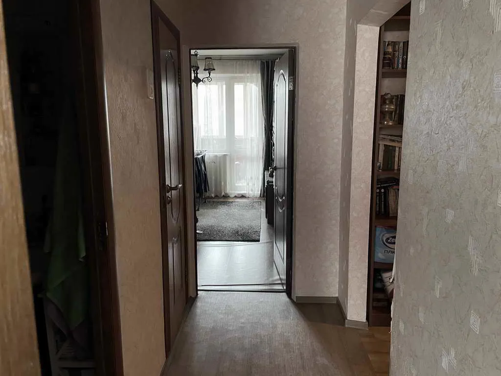 Квартира с темной мебелью, фото 13