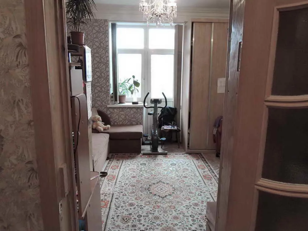 Сталинка с паркетом и ковром, фото 4