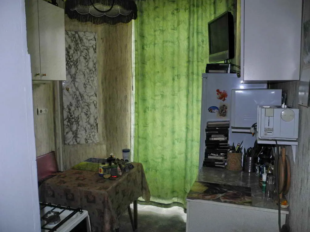 Сталинка с узорными обоями, фото 19