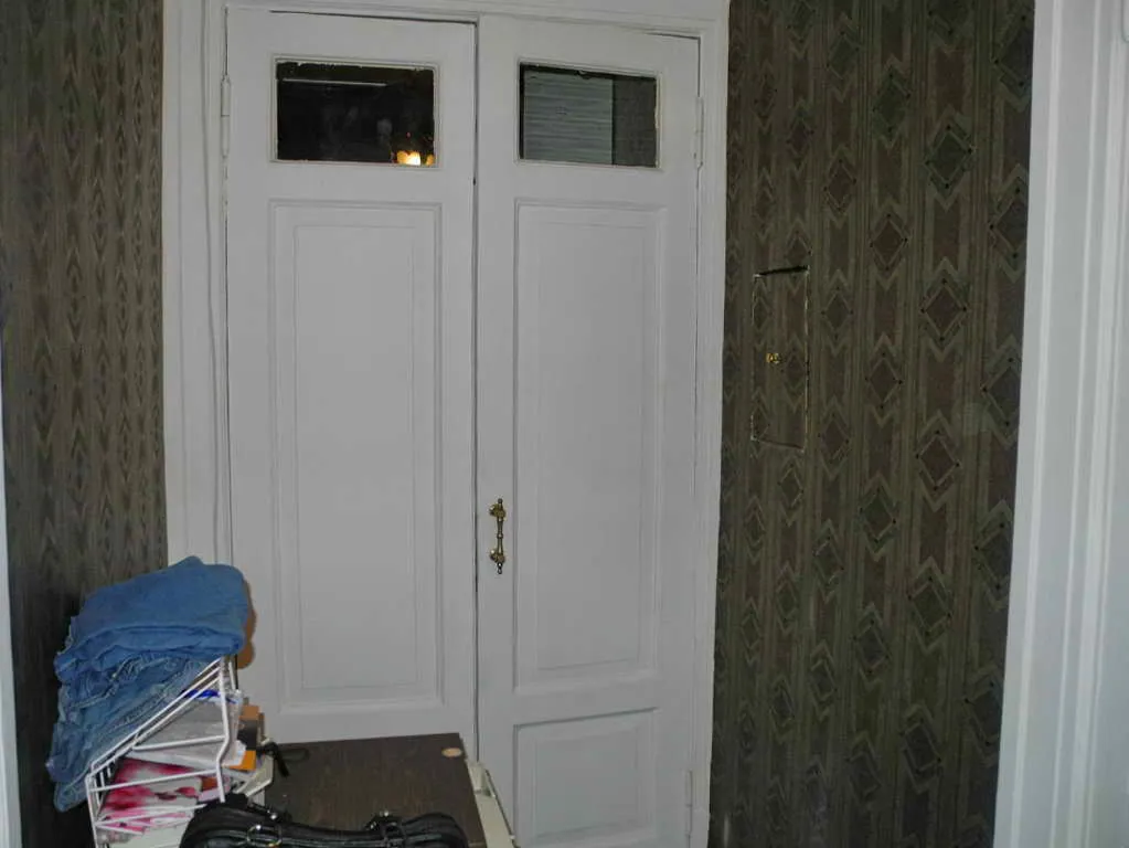 Сталинка с узорными обоями, фото 10