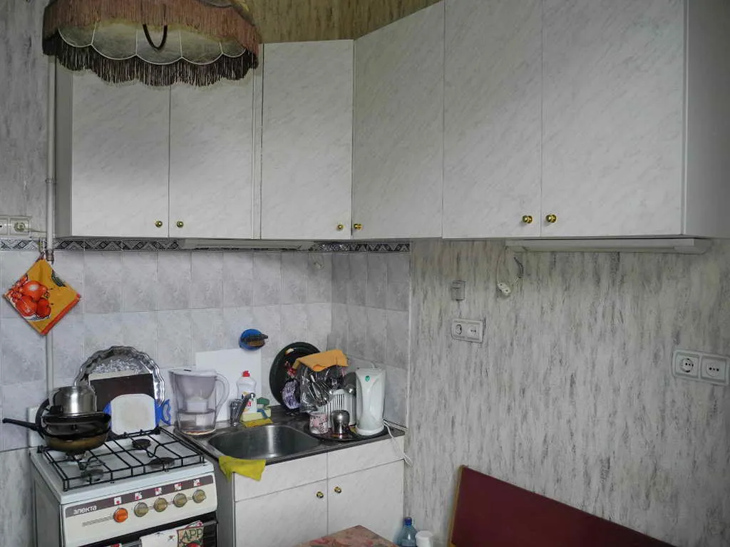 Сталинка с узорными обоями, фото 22