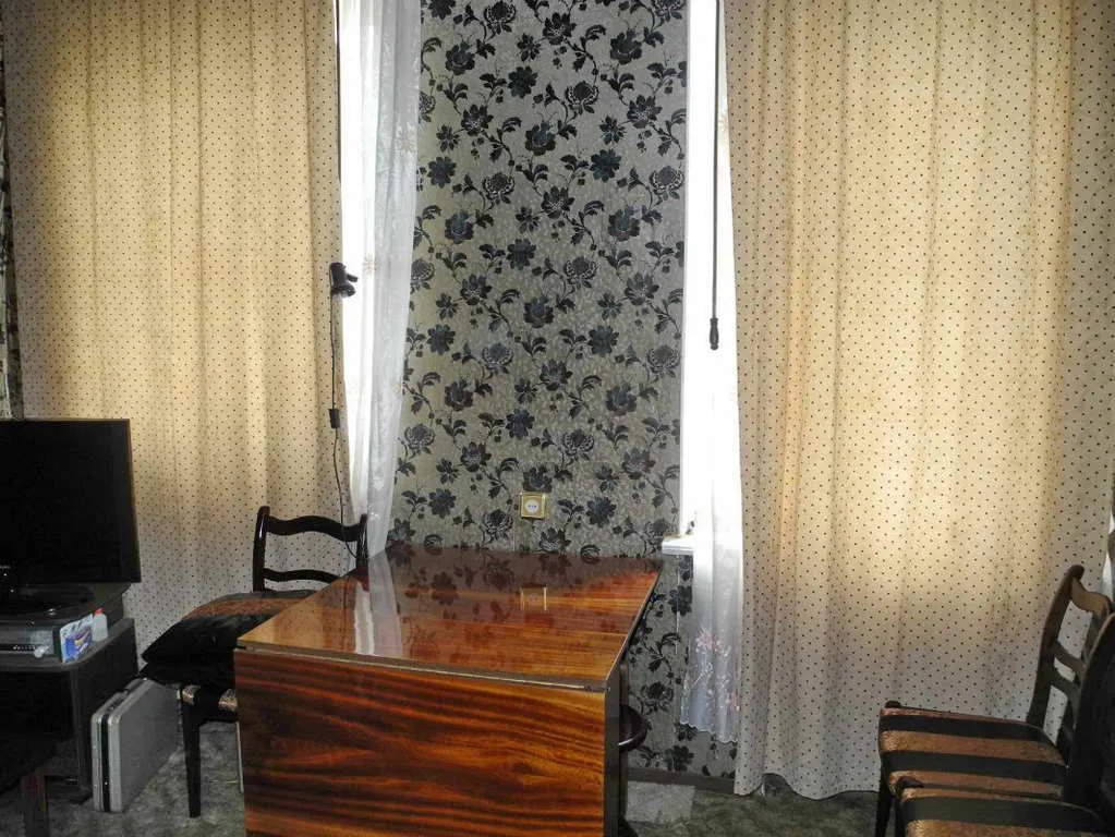Сталинка с узорными обоями, фото 7