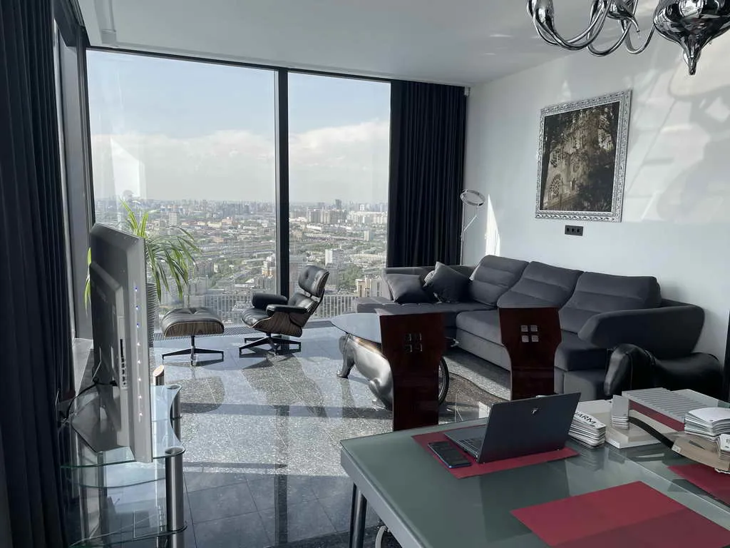 Квартира с башнями и огнями, фото 7