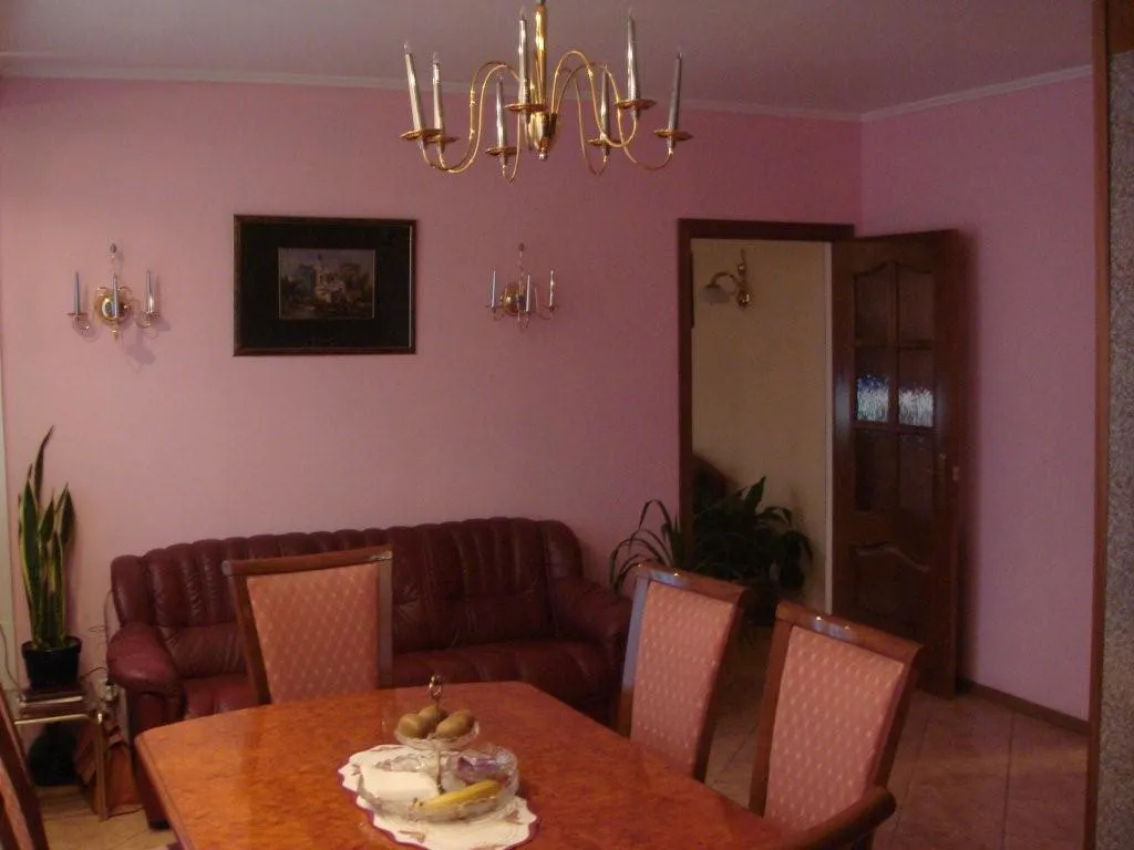 Квартира с арками и люстрой, фото 9
