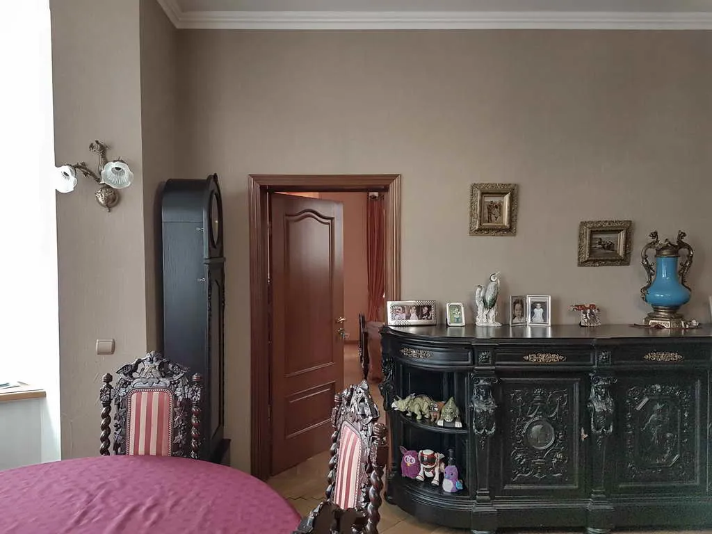 Сталинка с эркером и видом, фото 16
