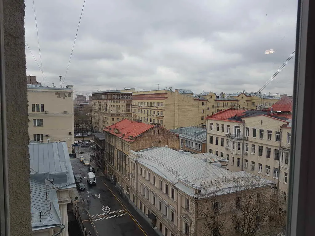 Сталинка с эркером и видом, фото 11