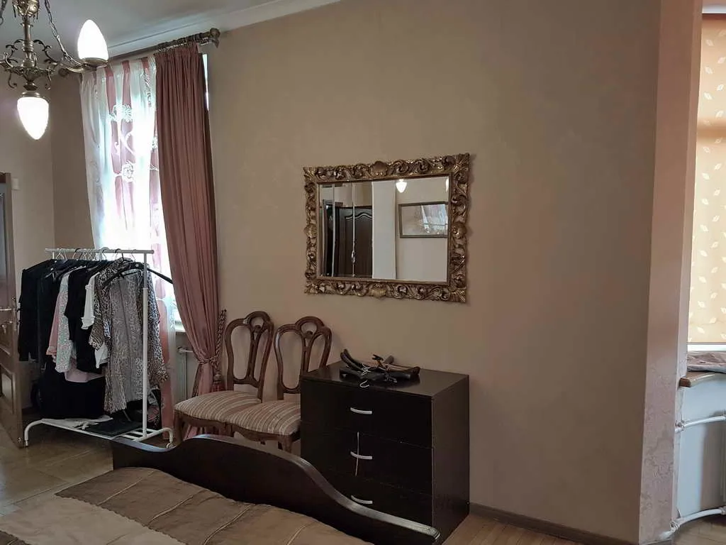 Сталинка с эркером и видом, фото 20