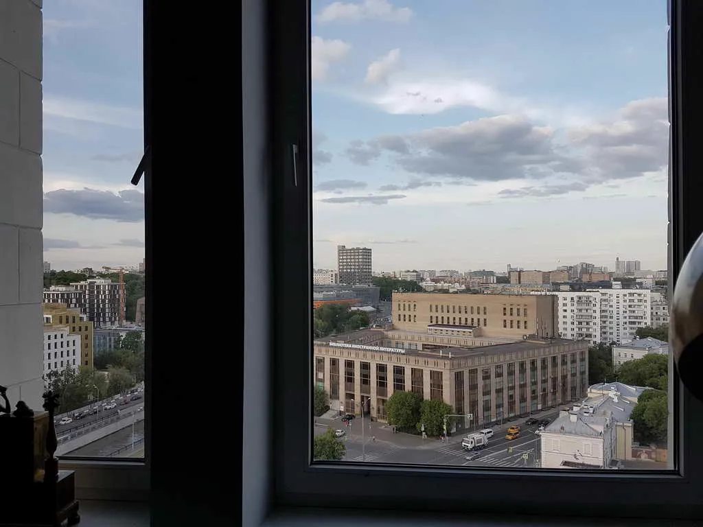 Сталинка с городским видом, фото 6