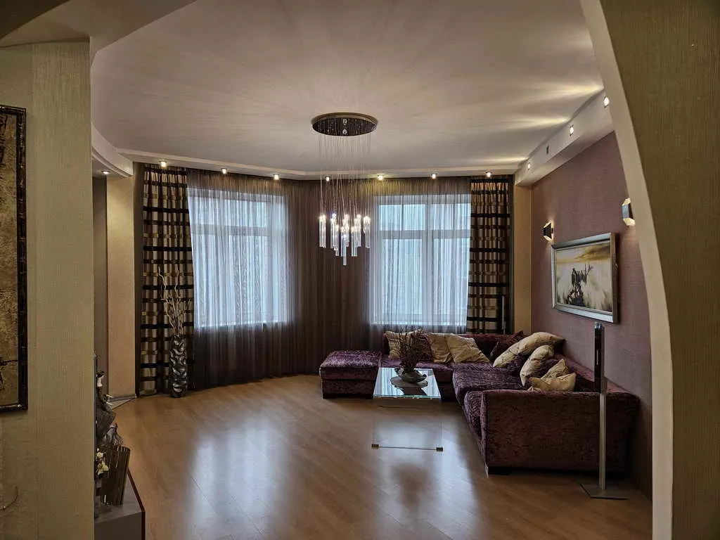 Квартира с угловыми полками, фото 8