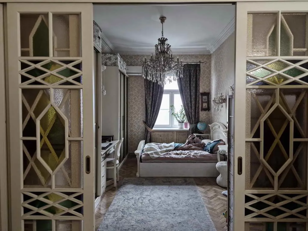 Сталинка с витражами, фото 4