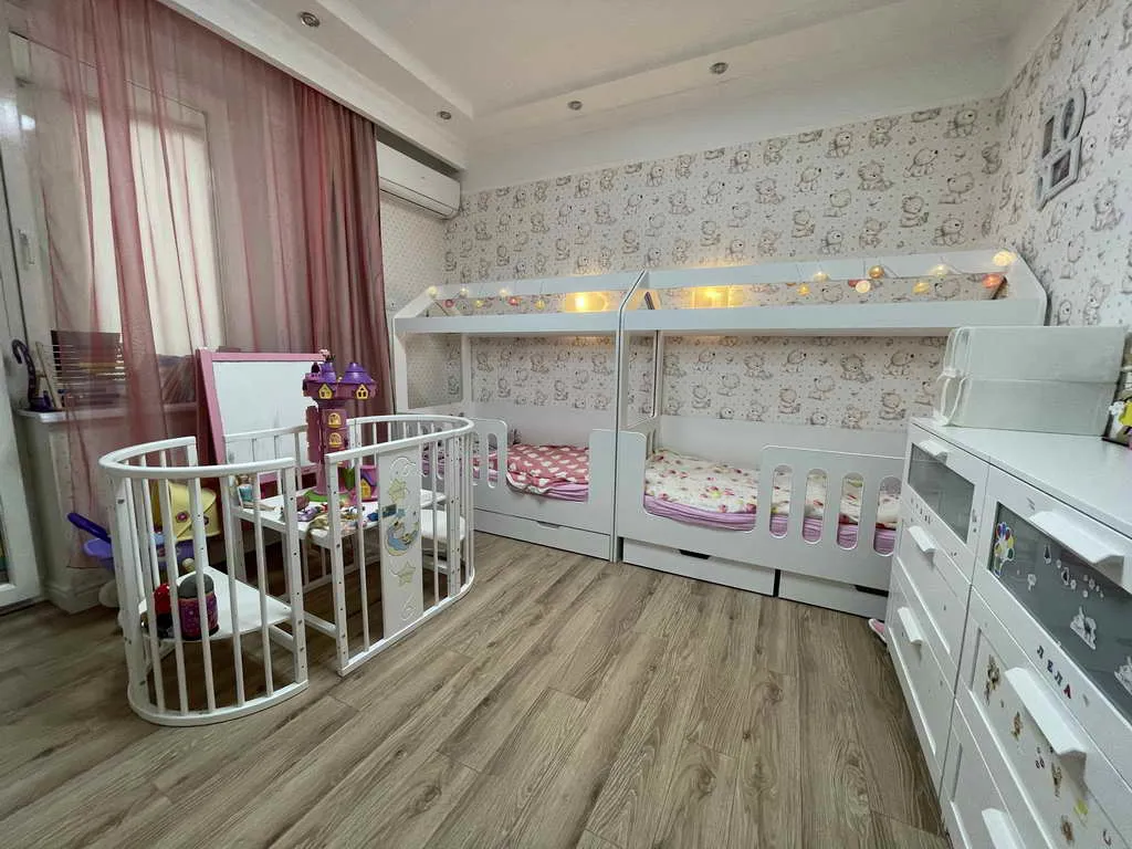Квартира с серой кухней, фото 21