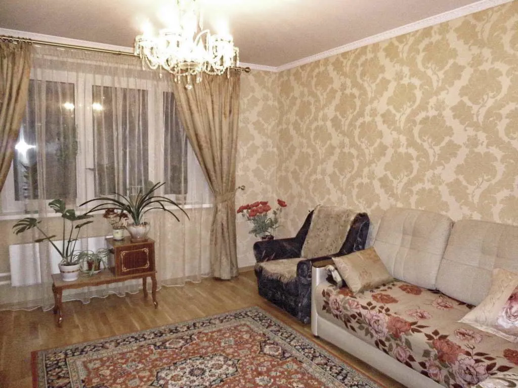 Уютная квартира с люстрой, фото 4