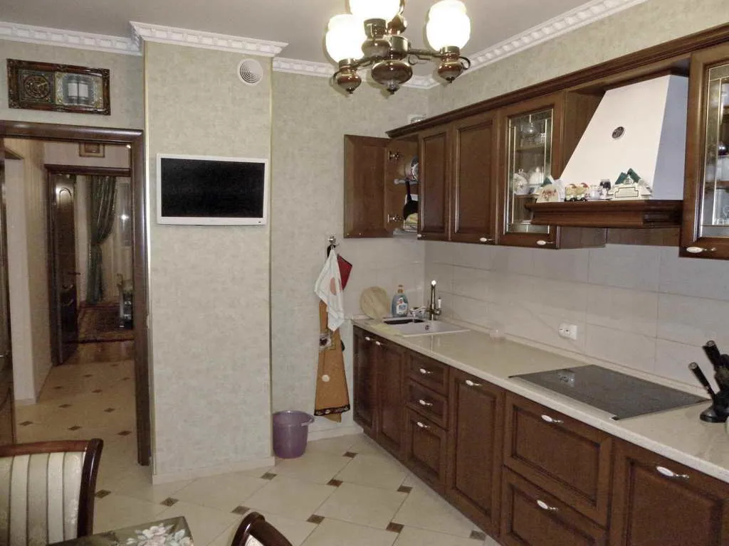 Уютная квартира с люстрой, фото 13