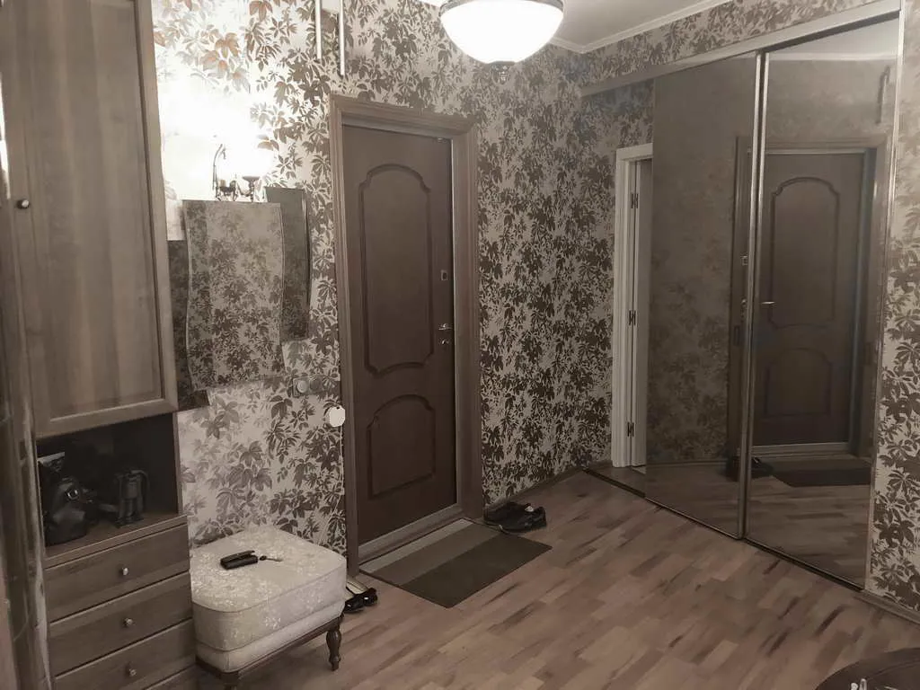 Квартира с золотыми обоями, фото 11