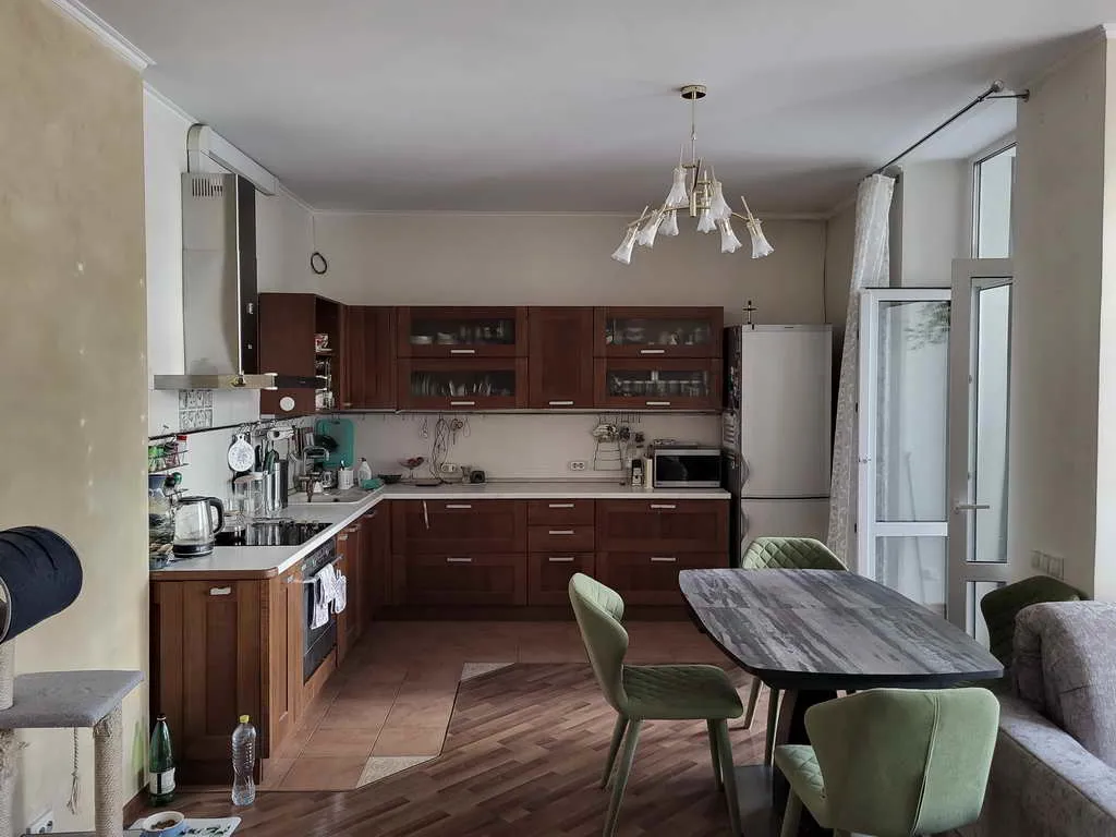 Квартира с темными дверями, фото 12