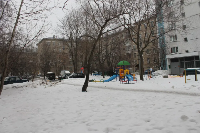 Сталинка с красными стенами, фото 19