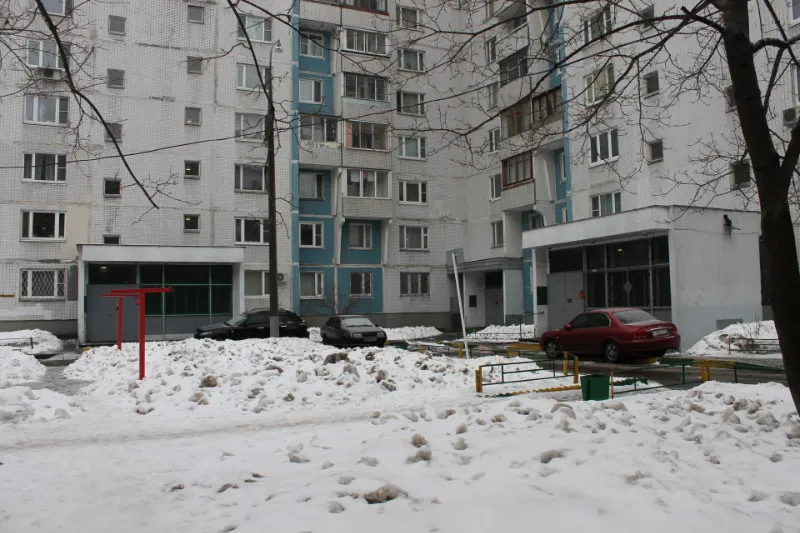Сталинка с красными стенами, фото 18