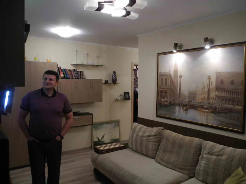 Уютная квартира с картинами, фото 12