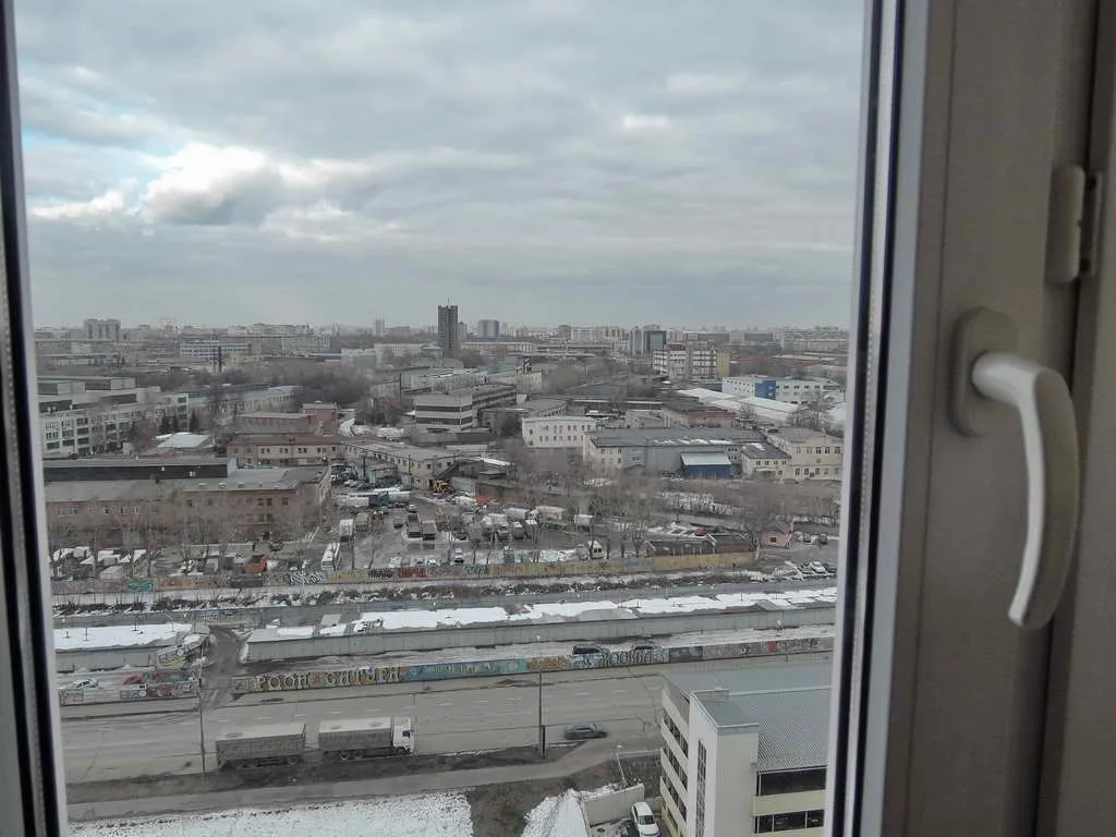 Квартира с полосатыми дверями, фото 7