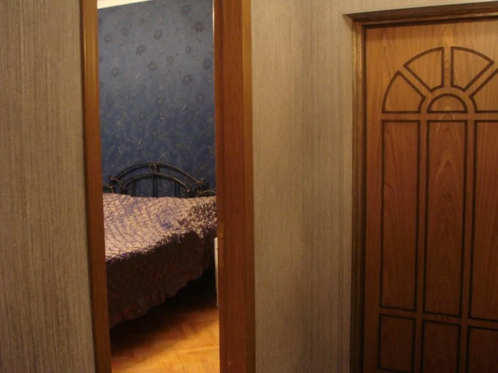 Квартира с обоями в цветочек, фото 4