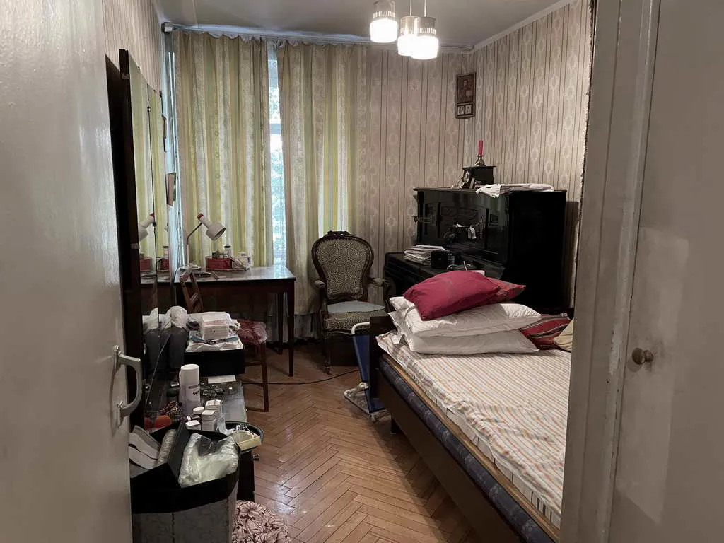 Сталинка с коврами, фото 16
