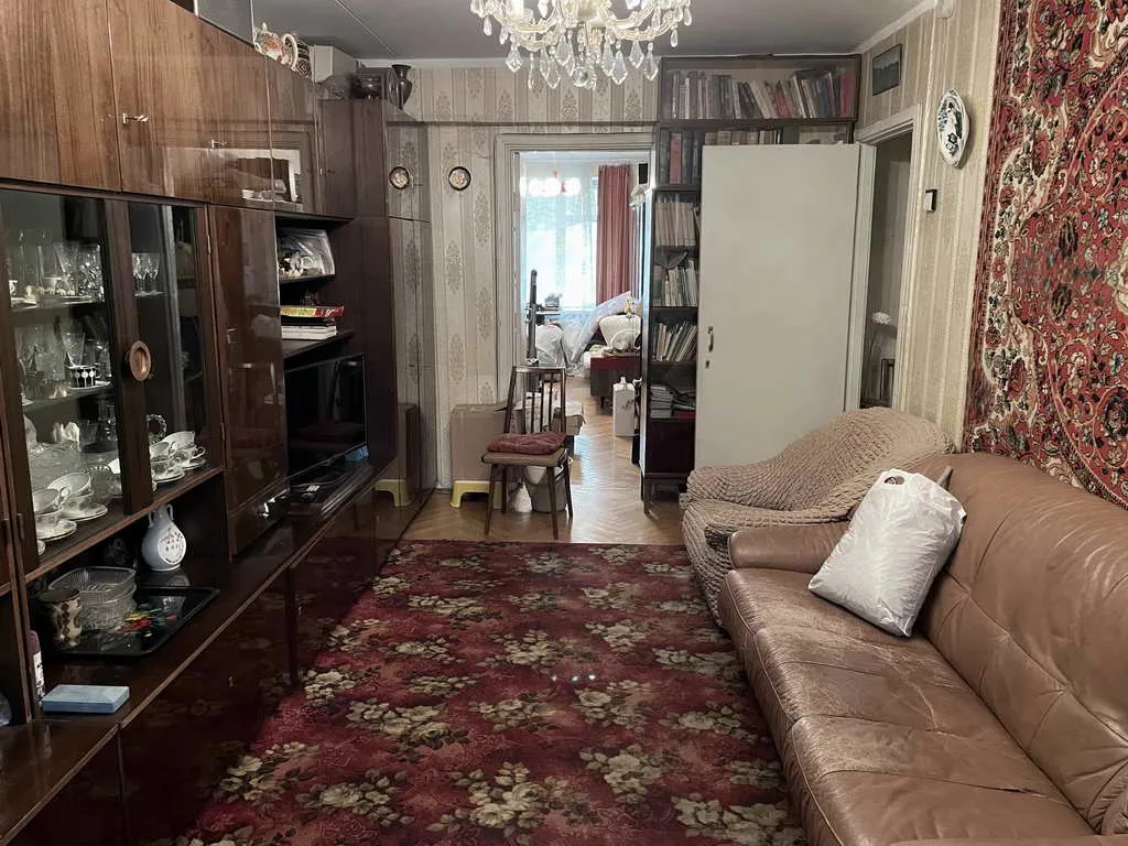 Сталинка с коврами, фото 5