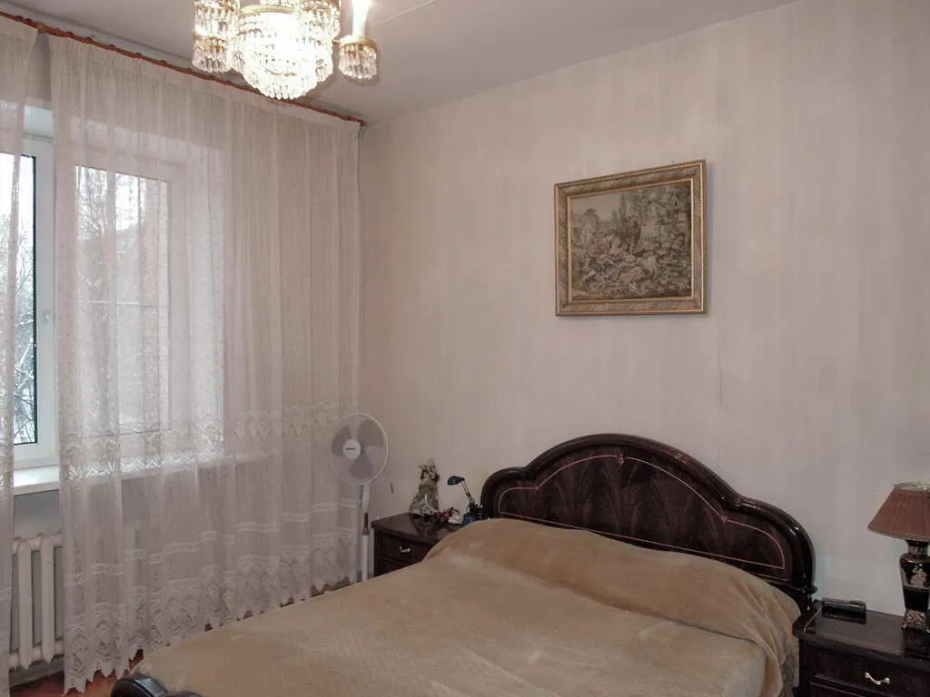 Хрущёвка с оббитой дверью, фото 7