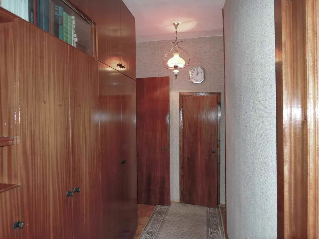 Хрущёвка с оббитой дверью, фото 17