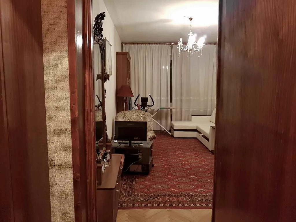 Хрущёвка с оббитой дверью, фото 18