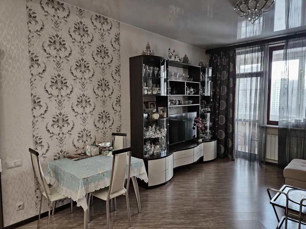 Коридор с вензелями, фото 10