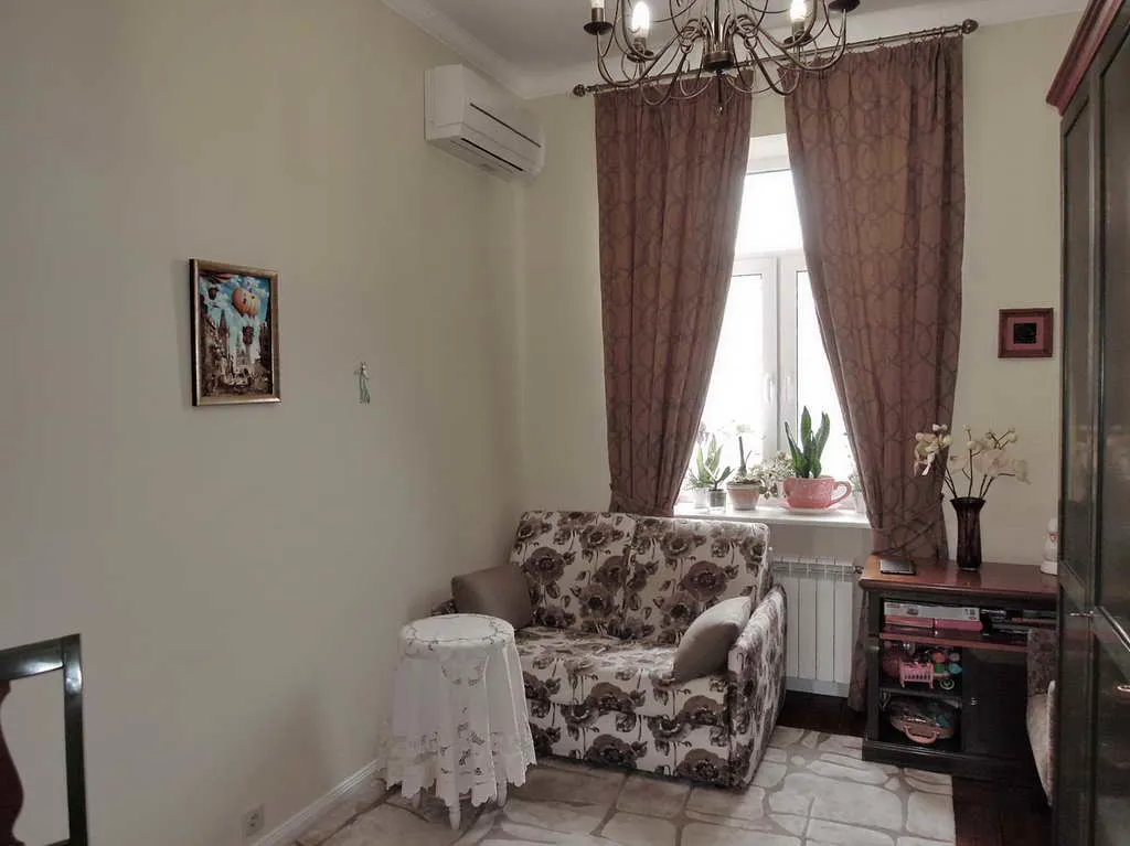 Парадная квартира с резными дверьми, фото 15