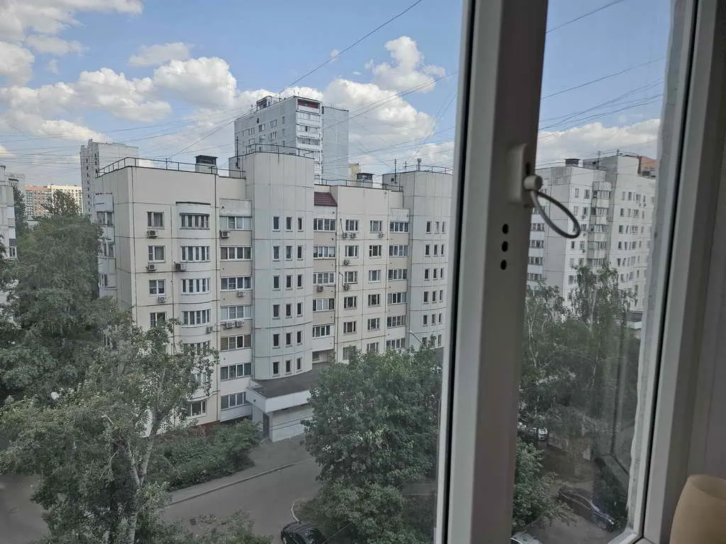 Коридор с белым шкафом, фото 18