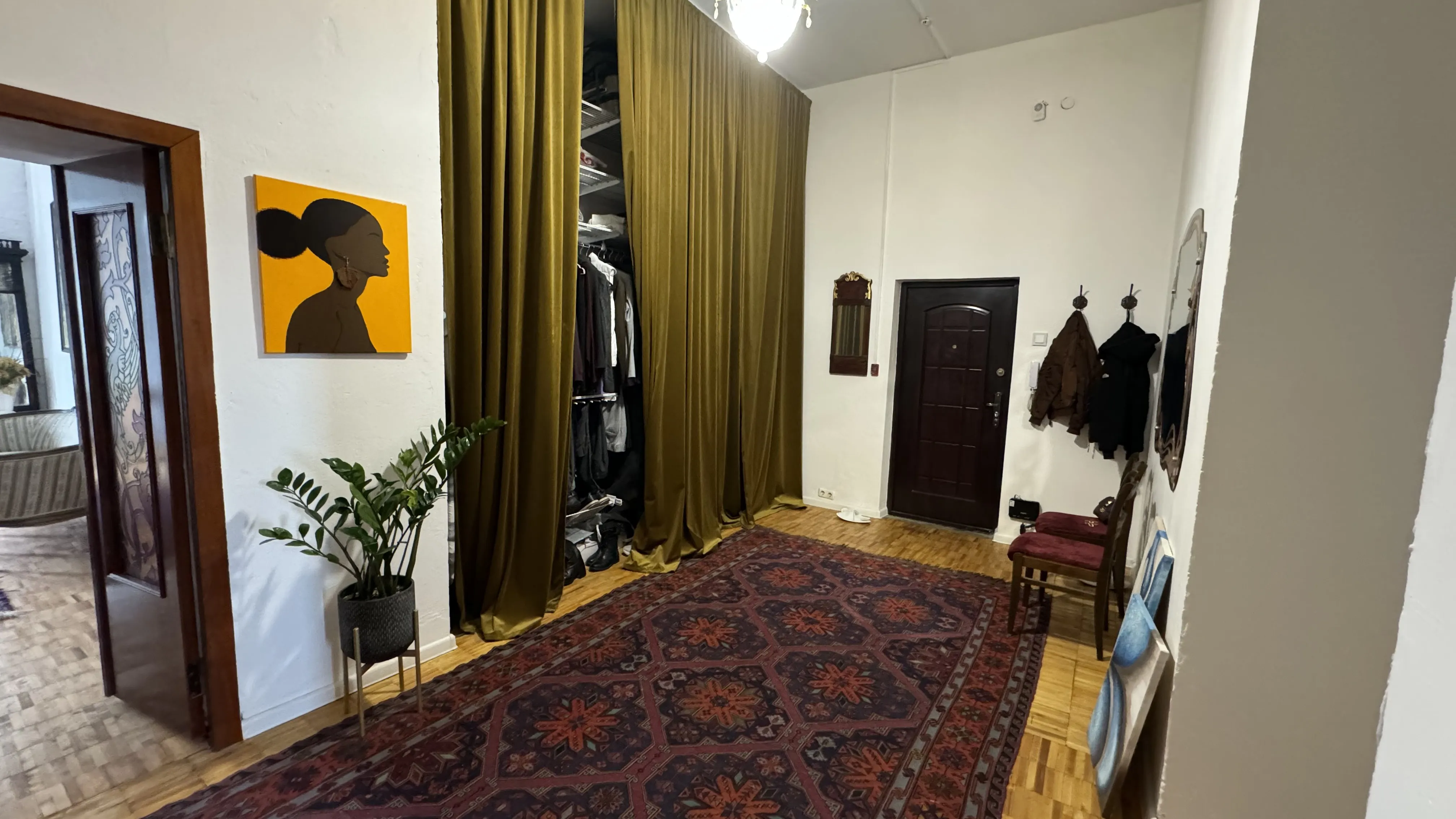 Сталинка с арт-деко дверями, фото 2