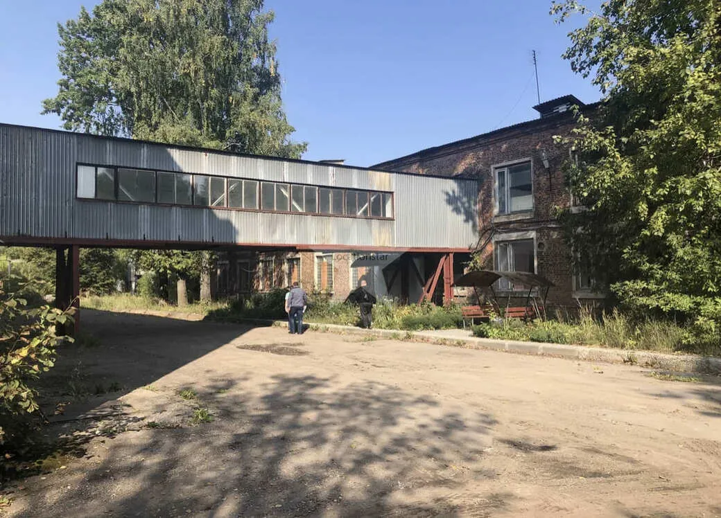 Заброшенный завод с башней, фото 4