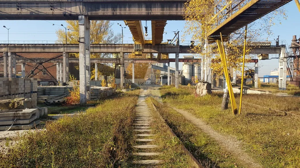 Заброшенный индустриальный цех, фото 2