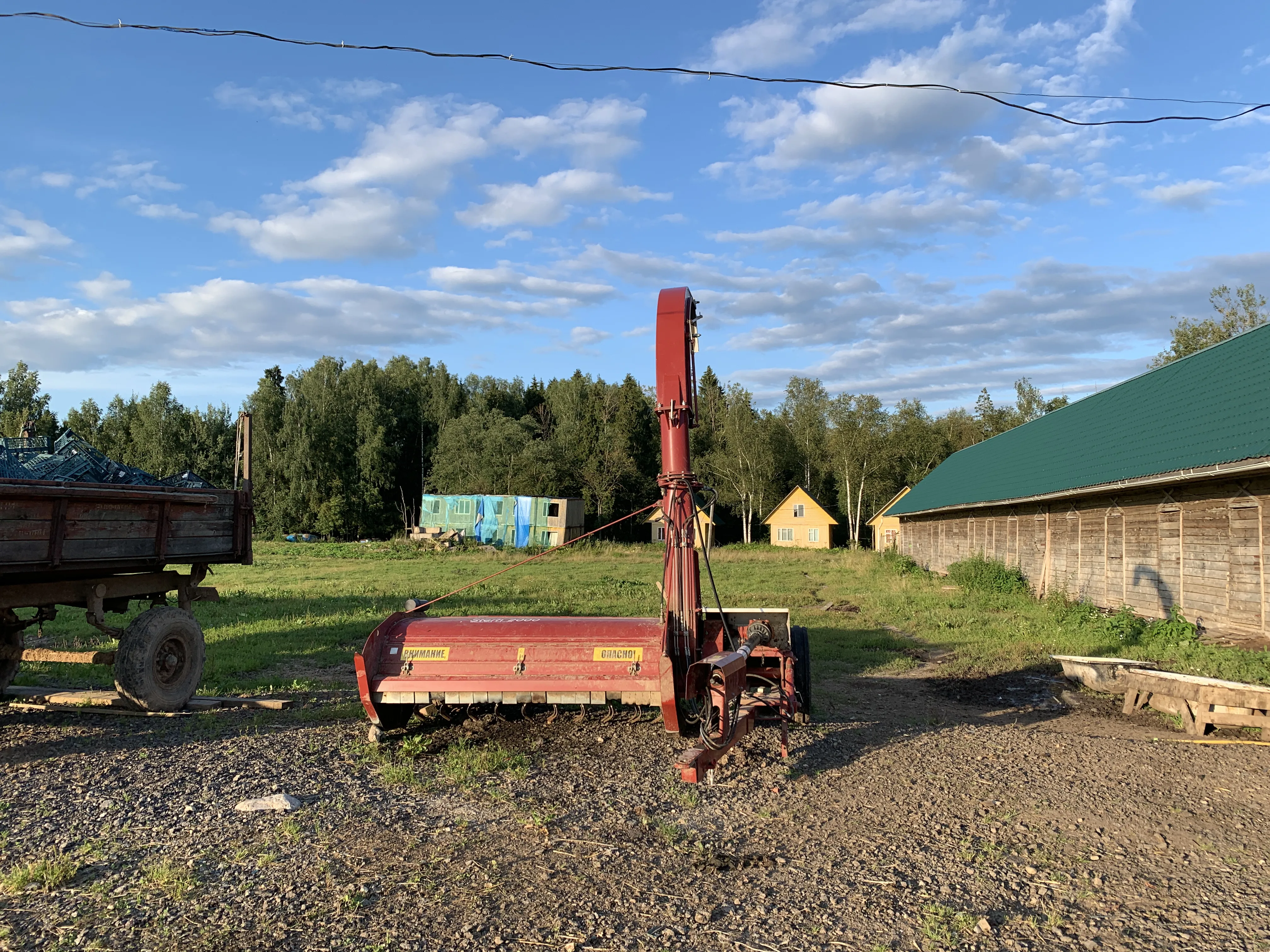 Ферма с полем и лесом, фото 7