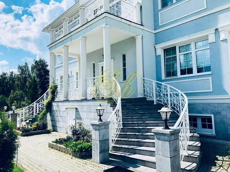 Величественный дом у озера, фото 24