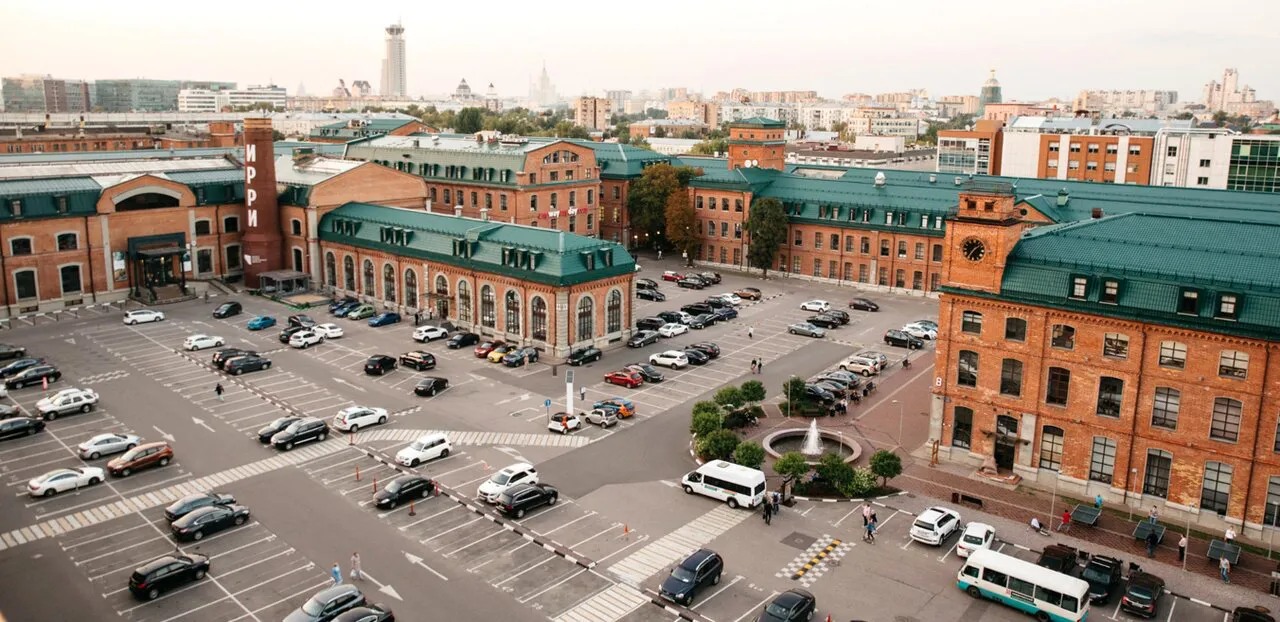 Офисный комплекс из красного кирпича, фото 2