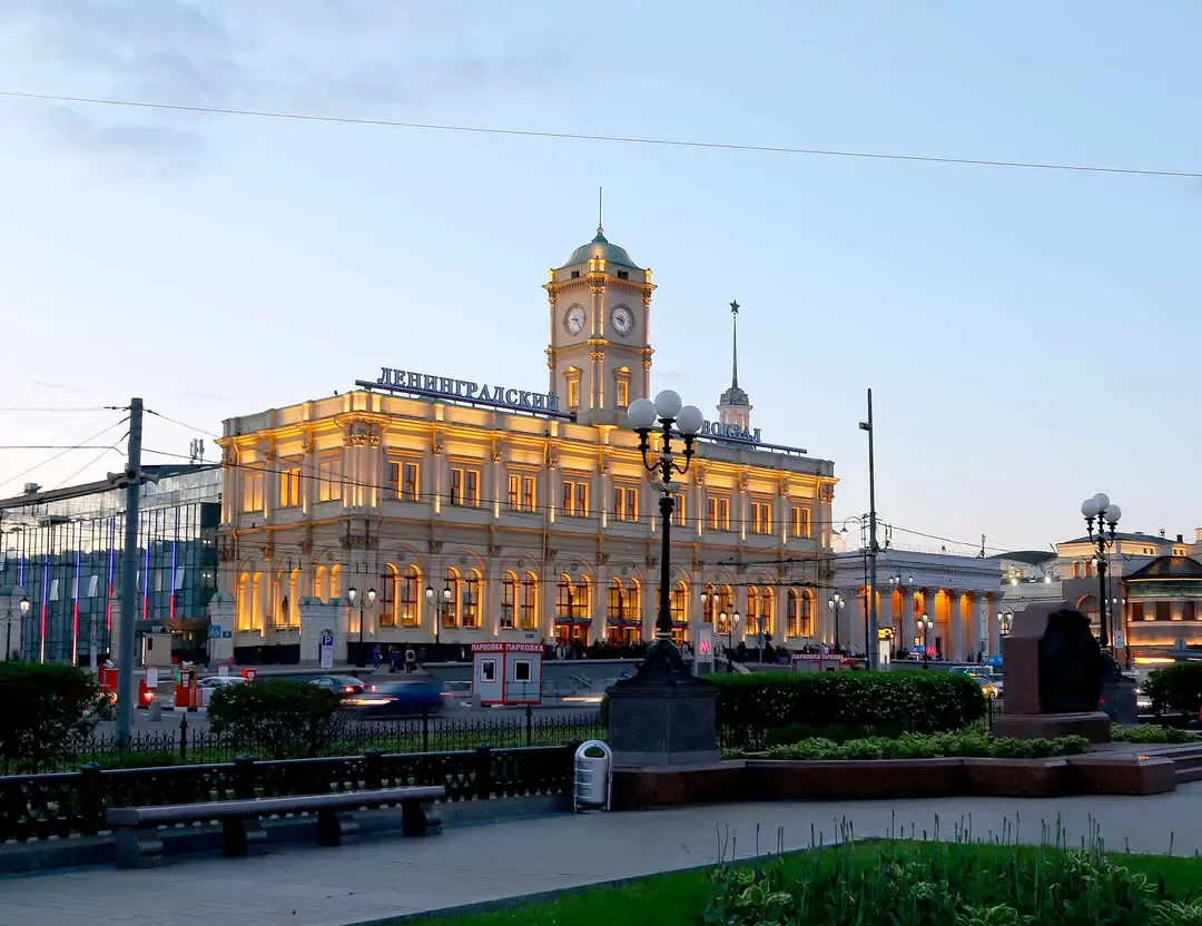Классический вокзал с башней, фото 2