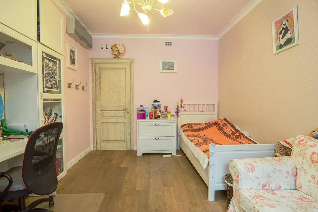 Сталинка с красным лофтом, фото 6