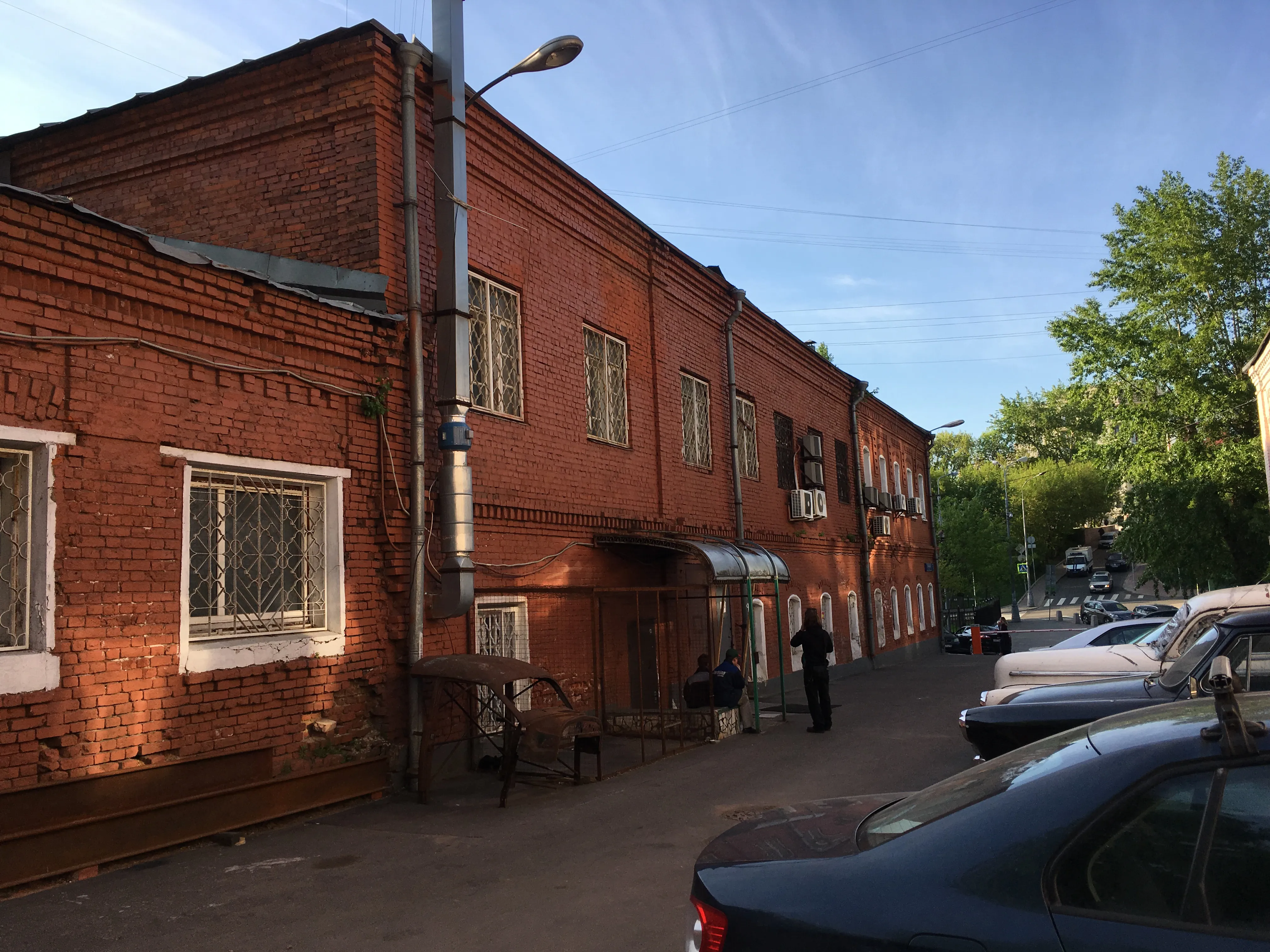 Рыжий техцентр в промзоне, фото 2
