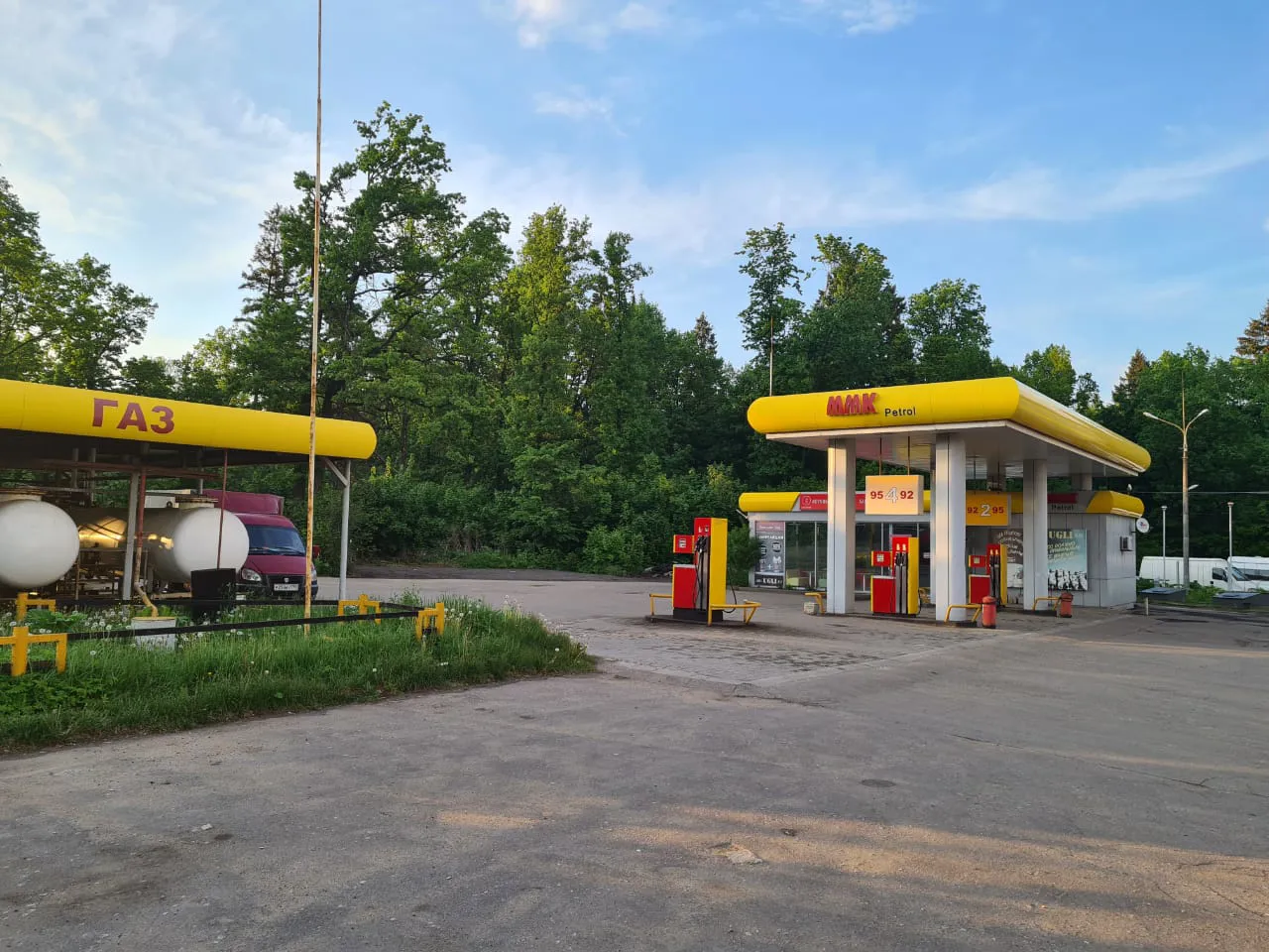 АЗС у леса с кафе, фото 3