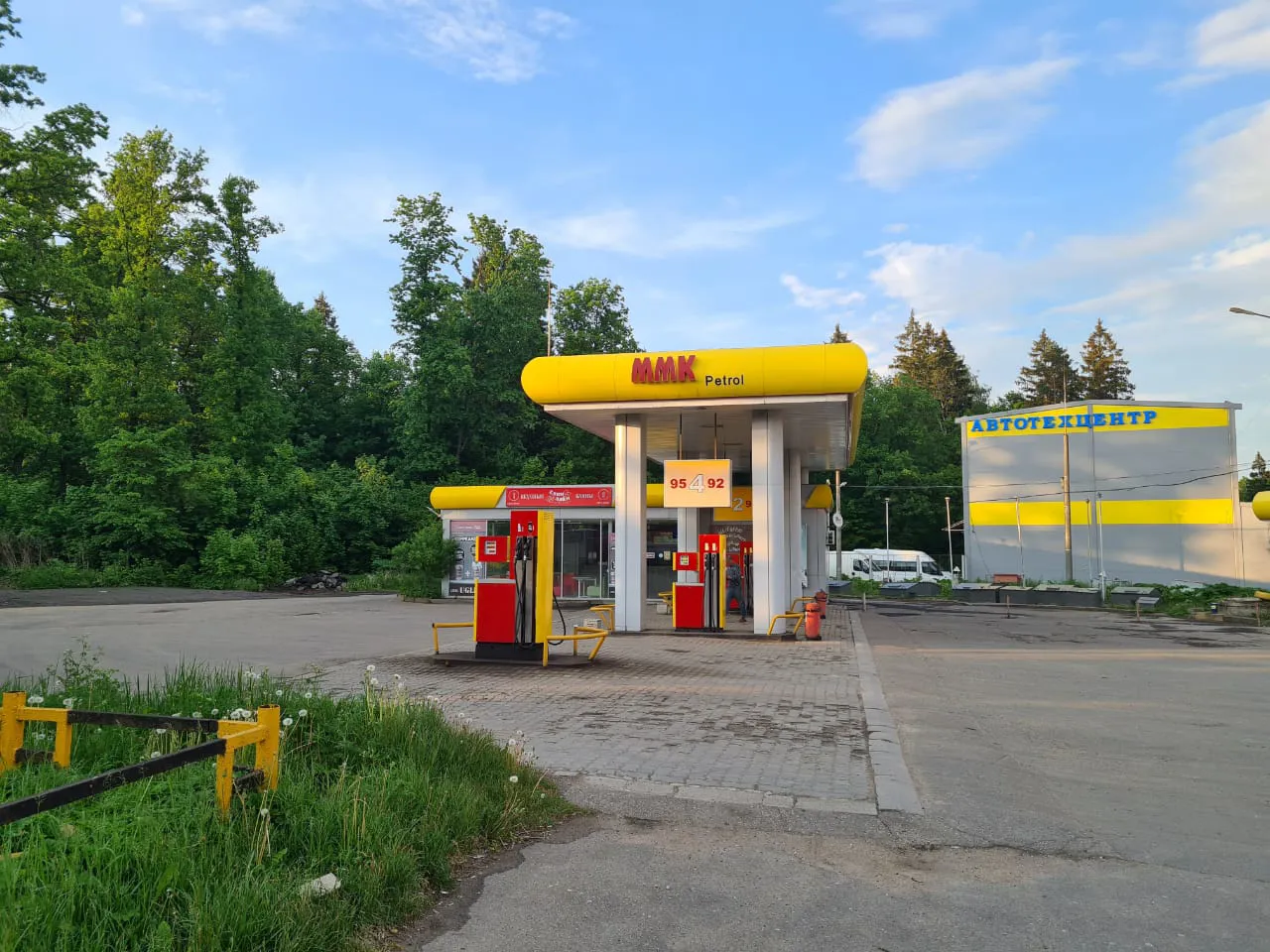 АЗС у леса с кафе, фото 2