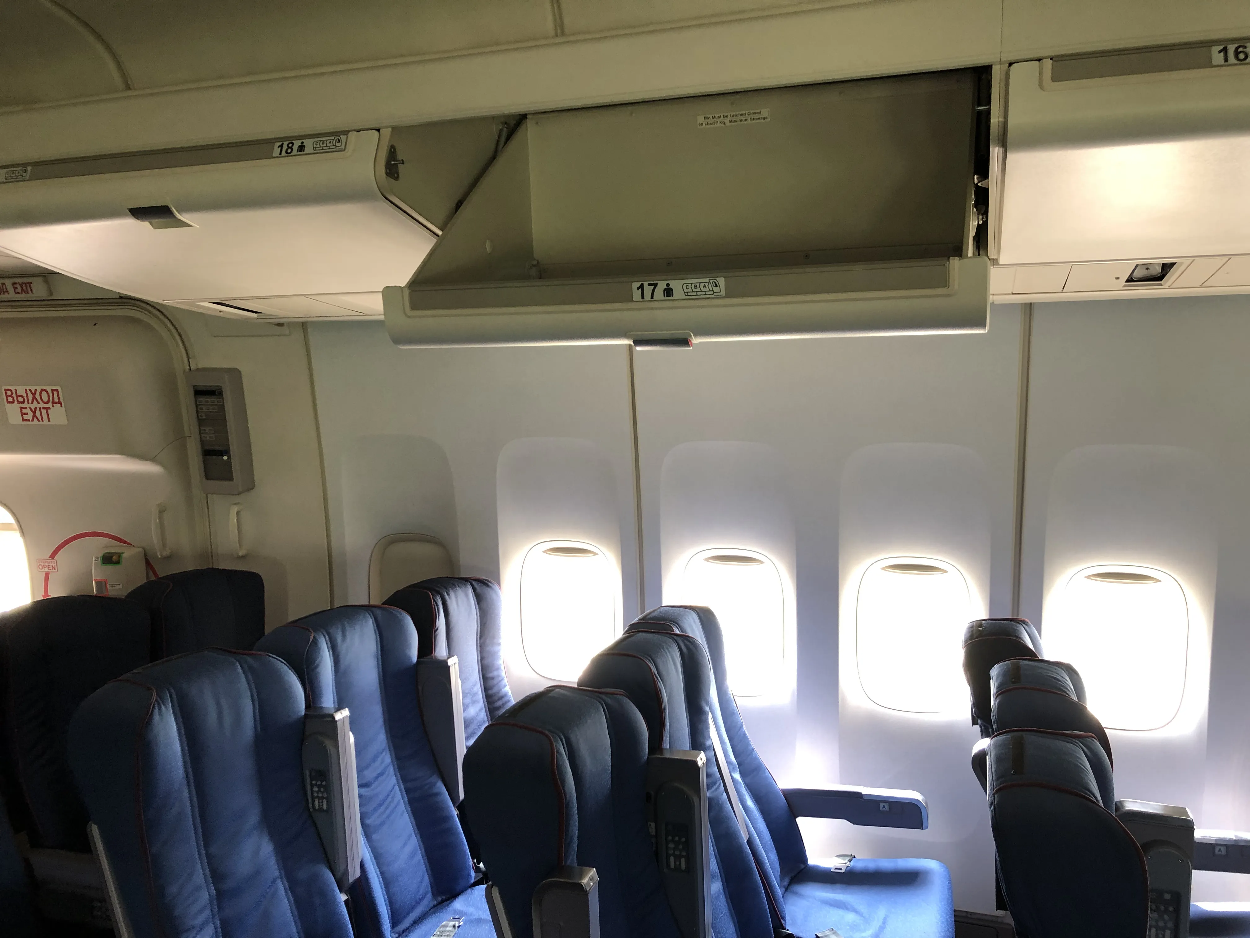 Кабина Боинга 747, фото 23