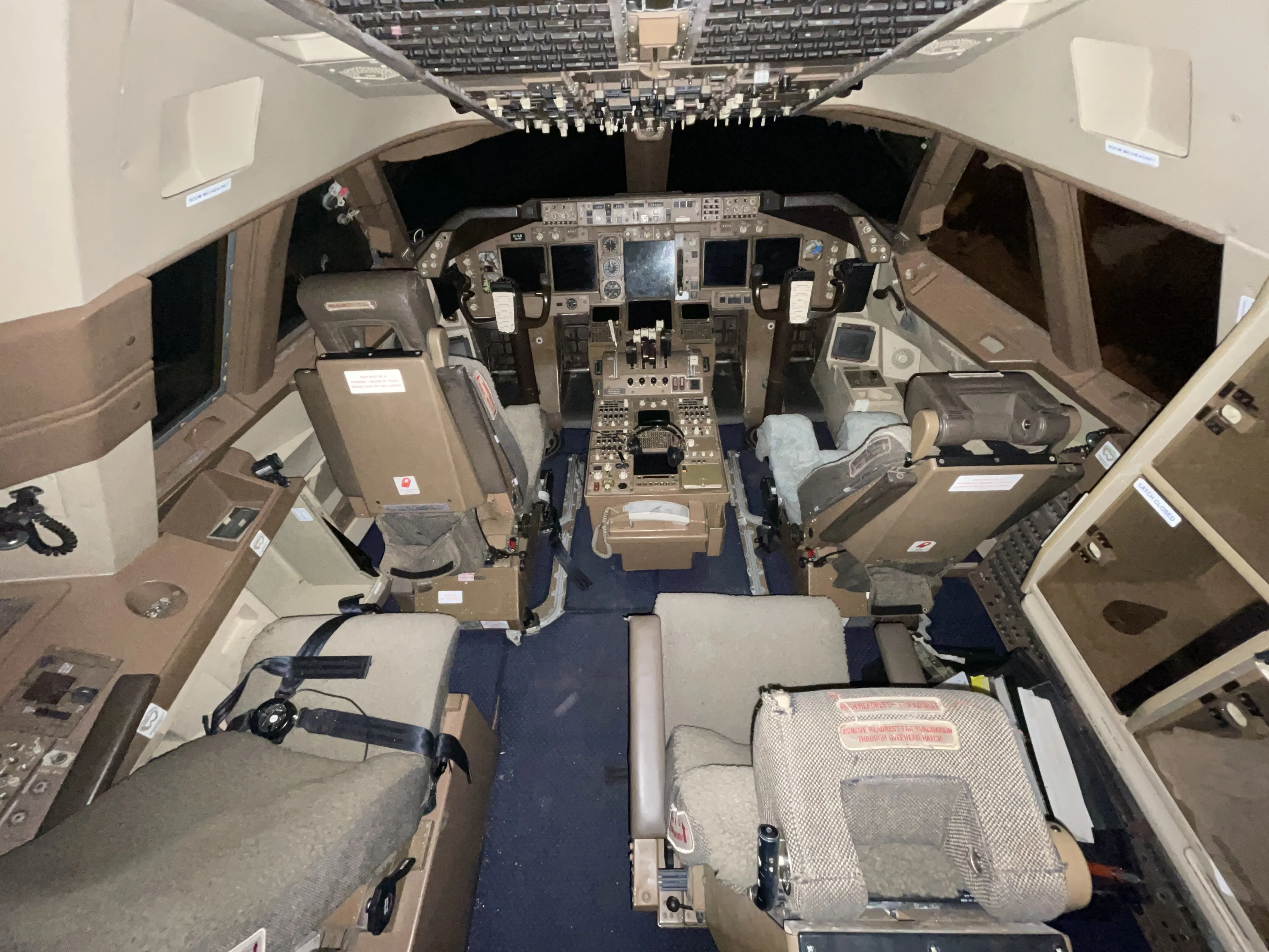 Кабина Боинга 747, фото 5